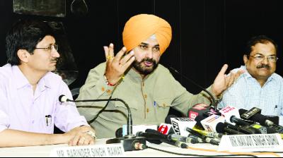 During the press conference Navjot Singh Sidhu