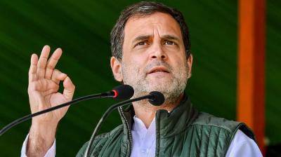 Rahul Gandhi slams hike in LPG price |