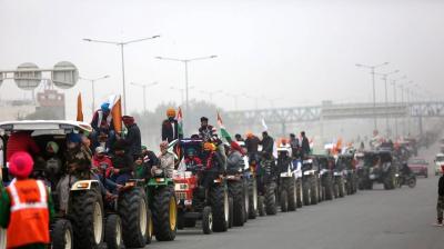 farmer tractor prade