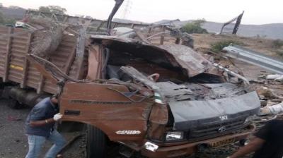 many killed and several injured after truck accident pune-satara highway