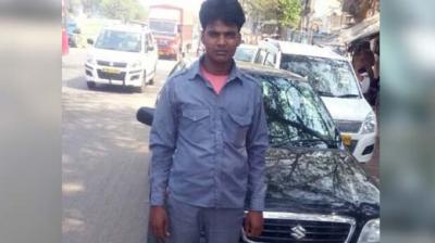 Auto Driver Hands Over Passenger's Forgotten Bag With Rs 8 Lakh, To Be Rewarded For His Honesty