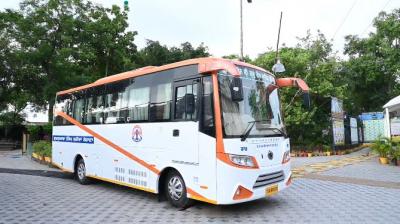 Luxurious Air Conditioned Bus