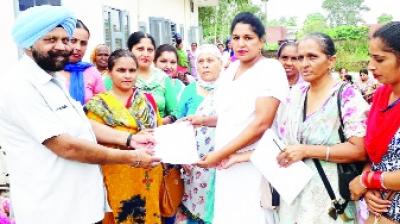 Demand Letter given to CDPO Ram Bhajan Singh