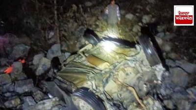 Car falls into gorge in Uttarakhand, five wedding guests die