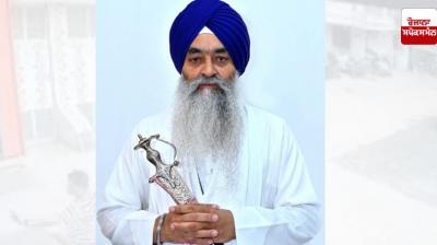 Five members of the seven-member recruitment committee are meeting the Jathedar.