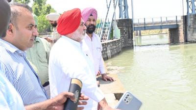  ਸ਼ਾਹਪੁਰ ਕੰਢੀ ਡੈਮ ਦਾ ਨਿਰੀਖਣ ਕਰਦੇ ਹੋਏ ਚੇਤਨ ਸਿੰਘ ਜੌੜਾਮਾਜਰਾ