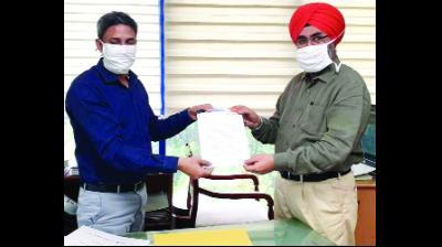 ਸਾਬਕਾ ਕੌਂਸਲਰ ਬੇਦੀ ਵਲੋਂ ਉਚ ਅਧਿਕਾਰੀਆਂ ਸਮੇਤ ਵਿਭਾਗ ਦੇ ਮੰਤਰੀ ਨੂੰ ਲਿਖਤੀ ਸ਼ਿਕਾਇਤ ਭੇਜ ਕੇ ਐਫ਼.ਆਈ.ਆਰ. ਦਰਜ ਕਰਵਾਉਣ ਦੀ ਮੰਗ