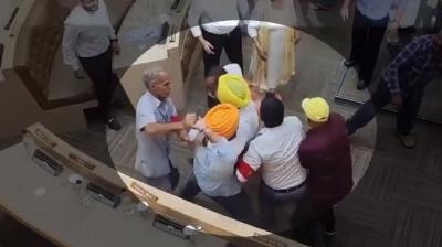  Chaos in Chandigarh Municipal Corporation, 8 councilors of AAP suspended