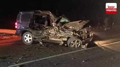 Truck hits Scorpio in UP's Hardoi, Army soldier and his son die in accident