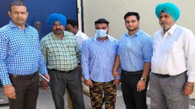  Mall Patwari taking bribe of Rs 5,000 caught red-handed by Vigilance