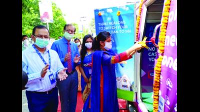 ਏ.ਡੀ.ਸੀ ਆਸਿਕਾ ਜੈਨ ਨੇ ਘਰ-ਘਰ ਨਕਦੀ ਦੀ ਸਹੂਲਤ ਪ੍ਰਦਾਨ ਕਰਨ ਲਈ ਵੈਨ ਰਵਾਨਾ ਕੀਤੀ