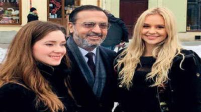 Gulshan Grover 