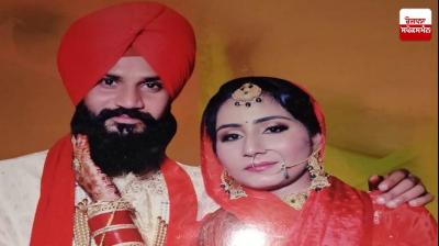 Newly married couple dies in road accident Taragarh Gurdaspur News in punjabi 