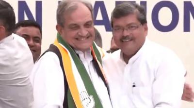 Former Union Minister Birender Singh, wife join Congress
