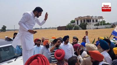 ਬਟਾਲਾ ਤੇ ਮਾਨਸਾ 'ਚ ‘ਆਪ’ ਵਿਧਾਇਕਾਂ ਦਾ ਵਿਰੋਧ, ਕਿਸਾਨਾਂ ਨੇ ਅਮਨਸ਼ੇਰ ਸ਼ੈਰੀ ਕਲਸੀ ਨੂੰ ਘੇਰਿਆ 