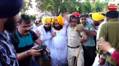 Chandigarh protest by 'AAP' over paddy lifting issue, Minister Harjot Bains detained by police