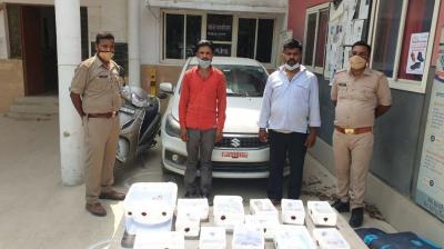 5 crores thievery by Servant in Noida