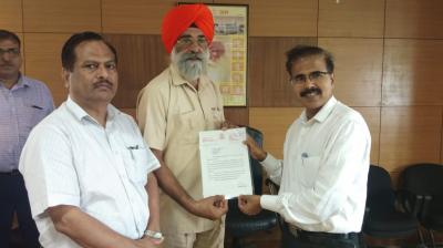 Honor of retired teachers from Education Department