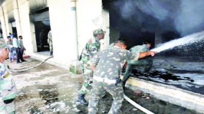 Fire on warehouse fire, loss of 8 crores