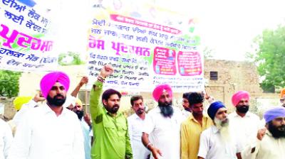 Congress Workers Protesting
