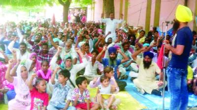 Thermal Plant Workers Protesting 