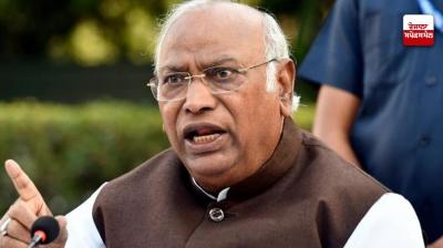 Mallikarjun KhargeIndia's 62 crore farmers will never forget the Modi government that crushed farmers under vehicles - Kharge