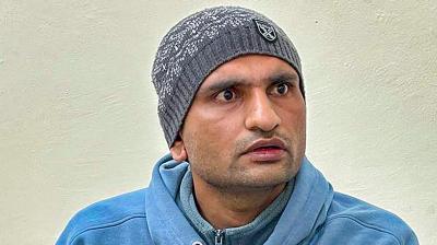 U.P. ATS arrested an employee of the embassy on the charge of spying for ISI