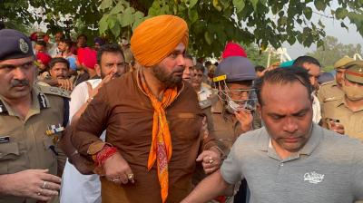 Several Congress leaders, including Navjot Sidhu, in UP police custody