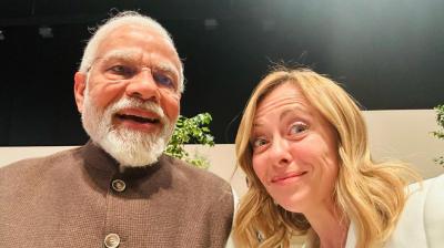 PM Giorgia meloni melodi selfie with pm narendra modi