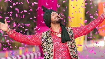  The first song of the movie 'Yaar Mera Titliyan Varga' 'Eko-Ek Dil' was released