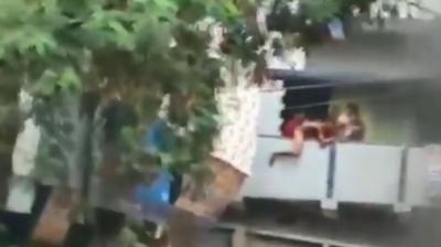 Throw down from the balcony