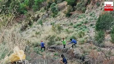  Army vehicle falls into gorge News Ramban jammu and Kashmir News