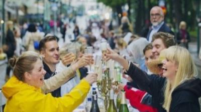 India, far ahead of Pakistan in prosperous countries