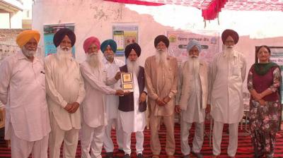 PAU  organized an awareness camp on seasonal mobile apps