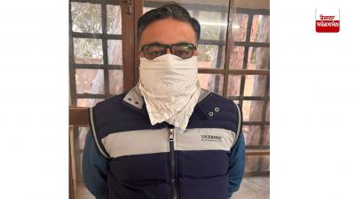 Inspector of Punjab Warehousing Corporation caught by Vigilance Bureau taking bribe of Rs 45,000
