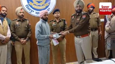 Barnala Police returns 125 lost mobile phones to their rightful owners