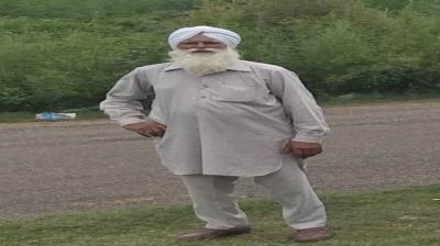 An elderly farmer died due to falling under his own tractor