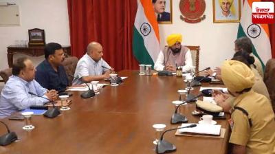 Punjab CM holds high-level meeting with police officers news