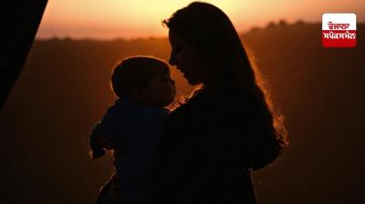 Brain-dead mother in Delhi says goodbye after giving birth to a baby girl