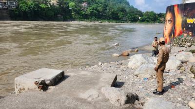 water level of river Ganga along with Alaknanda has increased (photo twitter)