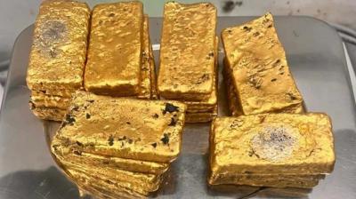 Gold worth about 3 crore rupees recovered at Delhi airport
