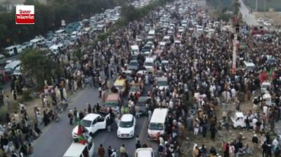 ਪ੍ਰਦਰਸ਼ਨ ਦੀ ਤਸਵੀਰ 