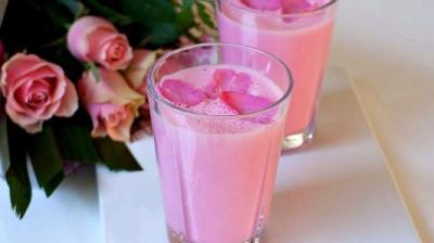  Make and drink pink lassi in summer