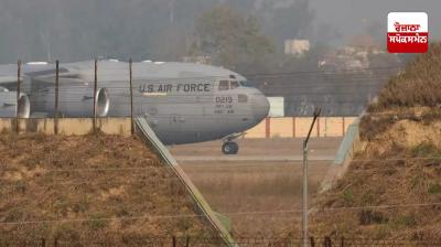 Plane carrying 33 Gujarati migrants from US reaches Ahmedabad