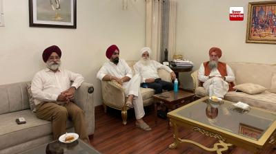 ਸਪੀਕਰ ਨੇ ਸ੍ਰੀ ਗੁਰੂ ਤੇਗ ਬਹਾਦਰ ਜੀ ਦੀ ਸ਼ਹੀਦੀ ਦਿਵਸ ਮਨਾਉਣ ਦੇ ਸਬੰਧ ’ਚ ਪ੍ਰੋਫੈਸਰਾਂ ਤੇ ਅਦਾਕਾਰਾਂ ਨਾਲ ਮੀਟਿੰਗ ਕੀਤੀ