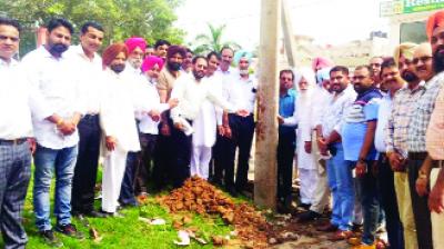 Dapinder Singh Dhillon With Others