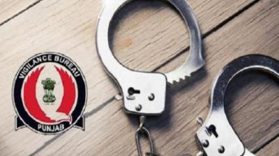 Vigilance arrests absconding middle man of motor vehicle inspector Jalandhar