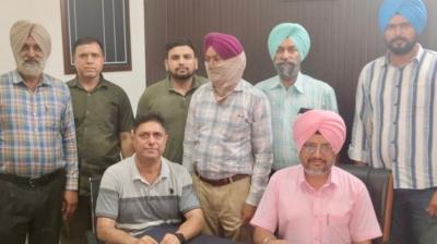 Electricity board lineman caught taking Rs 5,000 bribe