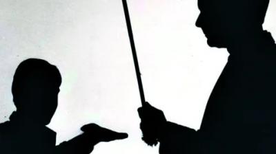 The Teacher brutally beat the students In the government school in Sangrur