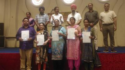 3,000 teachers of Hoshiarpur district honored